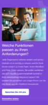 Ein Foto zweier lächelnder Kollegen an einem Laptop, gefolgt von einem Call-to-Action für eine persönliche Beratung.