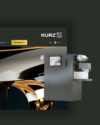Darstellung der Website in Kombination mit einer KURZ-Digitaldruckmaschine als Produkt-Visual.